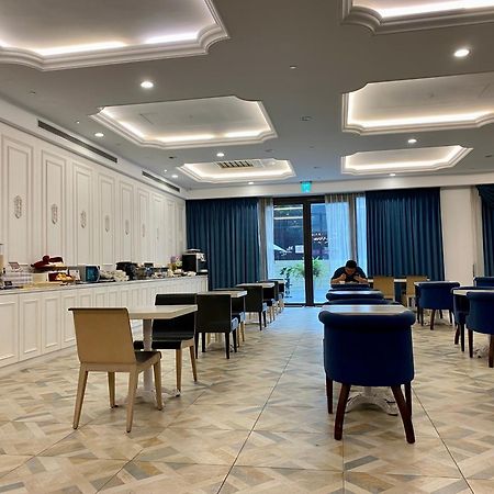 Hotel 星鑽國際商旅 編號315 Tainan Zewnętrze zdjęcie